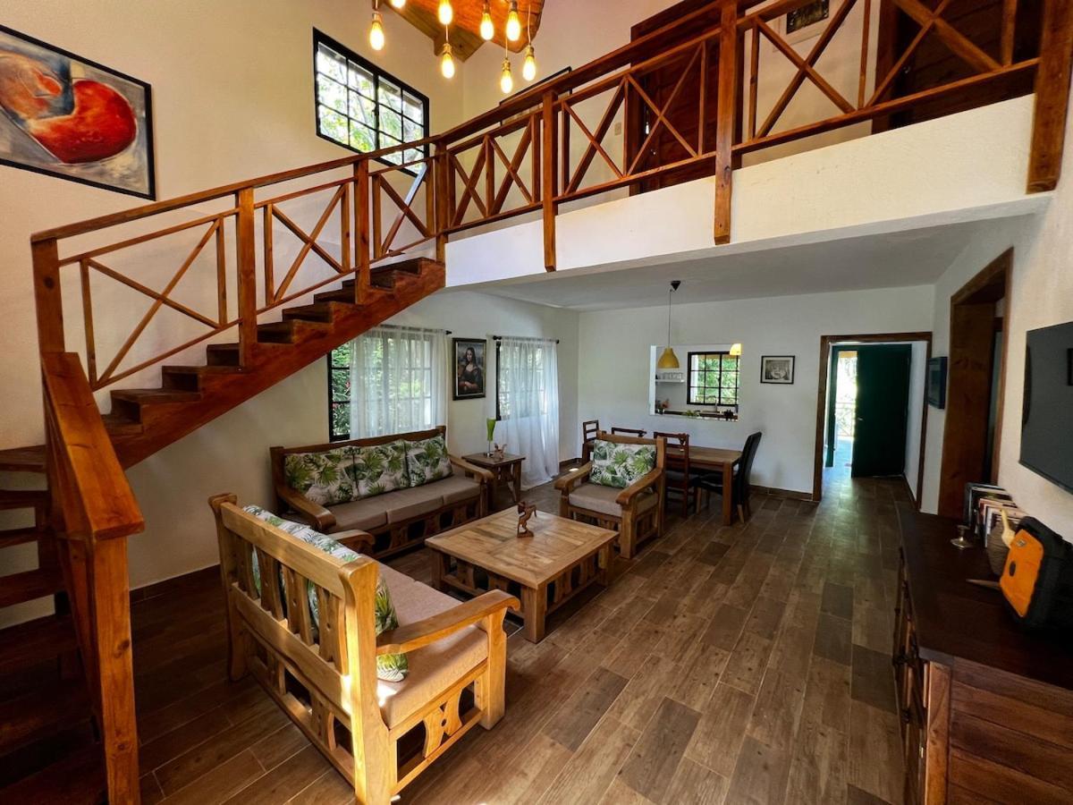Jarabacoa Villas With Private Pool And Parking Exterior photo